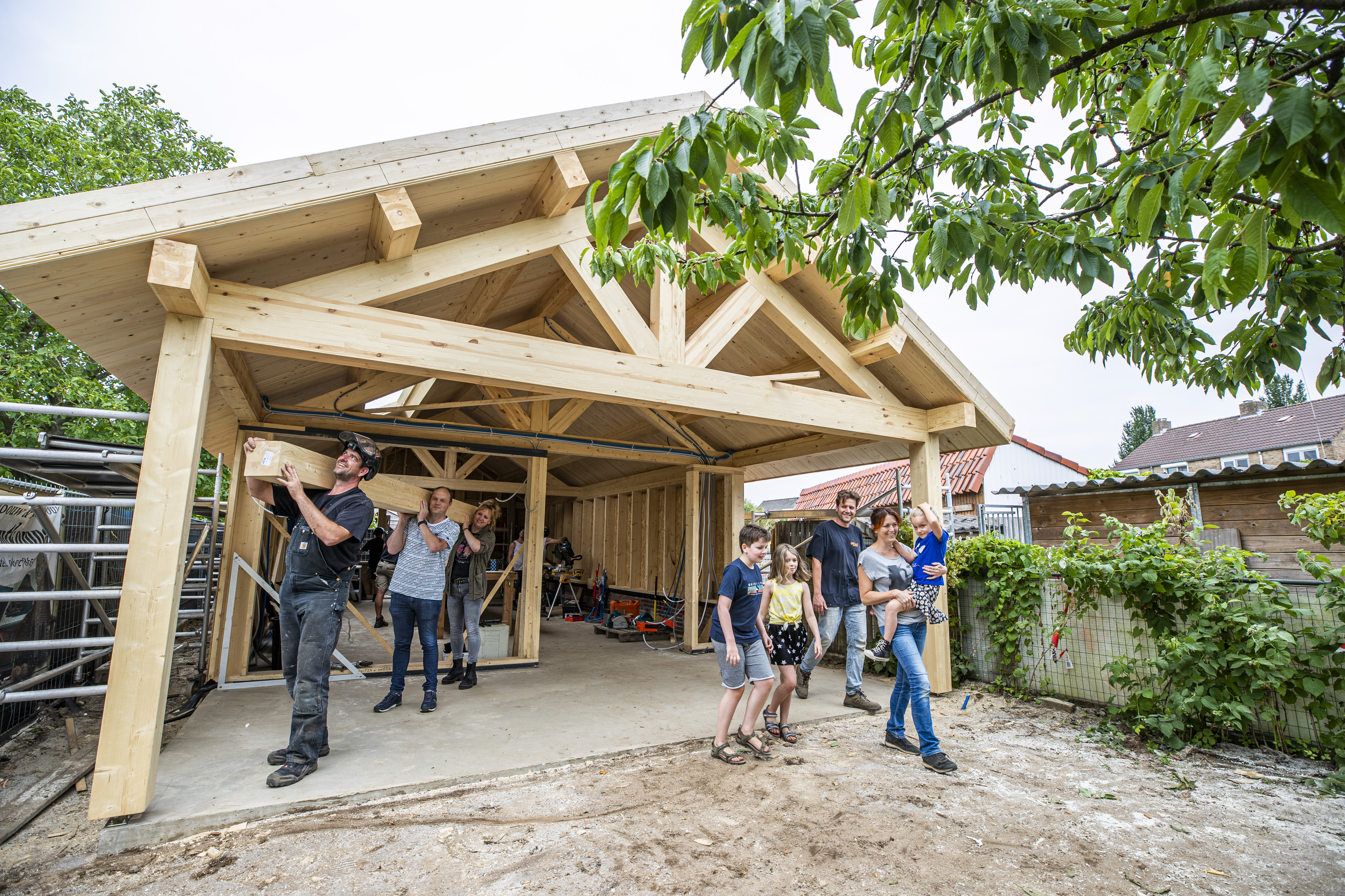 Met vereende krachten wordt in Tienray aan een nieuwe toekomst gewerkt voor Jasmijn